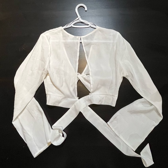 Divided (H&M) Bolero / Cover Up / Crop Top - Picture 3 of 5